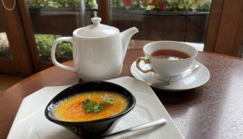 地元の有名店でいただく、とろっとろクレームブリュレ